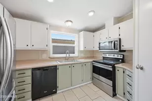 6501 S Oakmont Dr, Chandler, AZ 85249 - Photo 12