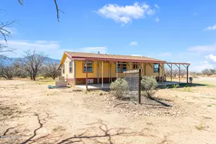 6627 S Veterans Ln, Hereford, AZ 85615 - Photo 2