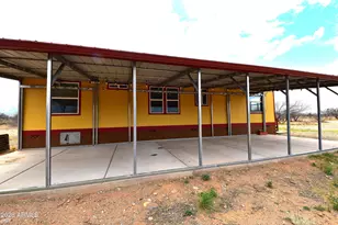 6627 S Veterans Ln, Hereford, AZ 85615 - Photo 4