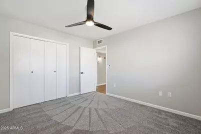 10002 W Tarrytown Avenue, Sun City, AZ 85351 - Photo 14