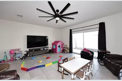 18556 W Buckskin Trail, Wittmann, AZ 85361 - Photo 8