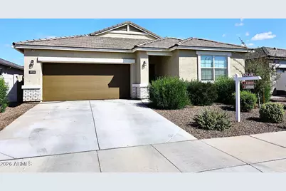 18556 W Buckskin Trail, Wittmann, AZ 85361 - Photo 2