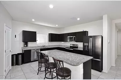 18556 W Buckskin Trail, Wittmann, AZ 85361 - Photo 12