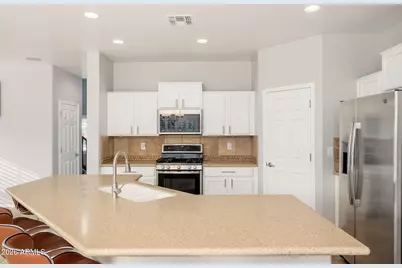 7371 W Kings Avenue, Peoria, AZ 85382 - Photo 6