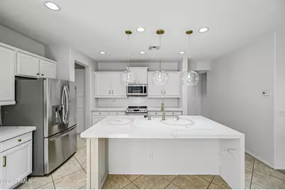 23862 W Gibson Lane, Buckeye, AZ 85326 - Photo 10