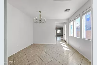 23862 W Gibson Lane, Buckeye, AZ 85326 - Photo 2