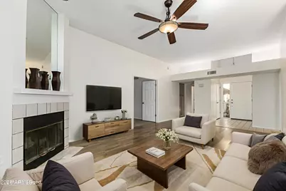 4053 E Sunnyside Drive, Phoenix, AZ 85028 - Photo 2