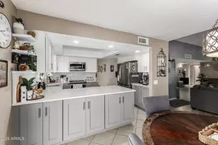 10018 E Watford Way, Sun Lakes, AZ 85248 - Photo 12