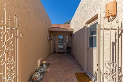 10018 E Watford Way, Sun Lakes, AZ 85248 - Photo 4