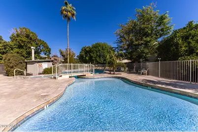 1201 E Rose Lane #9, Phoenix, AZ 85014 - Photo 16