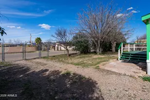 522 E Navajo St, Huachuca City, AZ 85616 - Photo 38