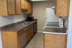 286 W Palomino Dr, Chandler, AZ 85225 - Photo 2