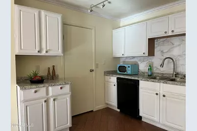 3511 E Baseline Road #1213, Phoenix, AZ 85042 - Photo 6