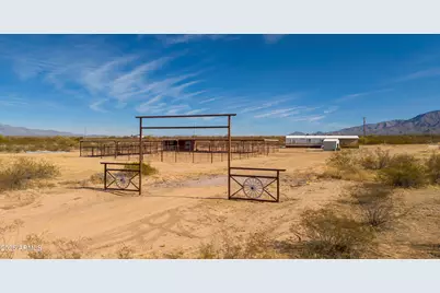 72901 70 1/2 Street, Wenden, AZ 85357 - Photo 2