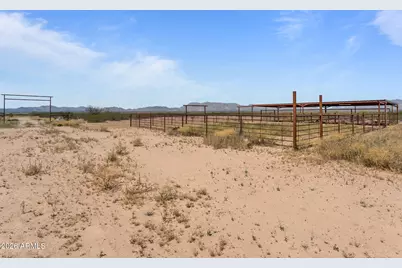 72901 70 1/2 Street, Wenden, AZ 85357 - Photo 20