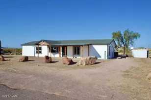 1470 S Bowman Rd, Apache Junction, AZ 85119 - Photo 1