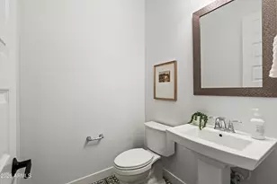 22406 N 28th St, Phoenix, AZ 85050 - Photo 14