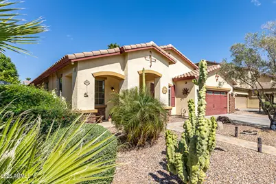 13614 W Catalina Drive, Avondale, AZ 85392 - Photo 4