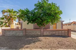 251 S 90th Pl, Mesa, AZ 85208 - Photo 2