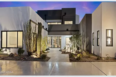 3135 E Palo Verde Drive, Phoenix, AZ 85016 - Photo 1