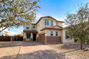 1099 E Sourwood Dr, Gilbert, AZ 85298 - Photo 1