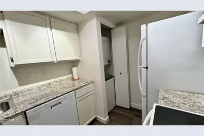 4211 E Palm Lane #Unit 202, Phoenix, AZ 85008 - Photo 6