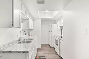 4211 E Palm Ln, Phoenix, AZ 85008 - Photo 30