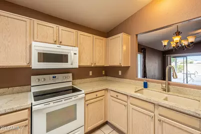 15551 N Lasso Drive, Surprise, AZ 85374 - Photo 18