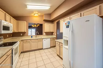 15551 N Lasso Drive, Surprise, AZ 85374 - Photo 16