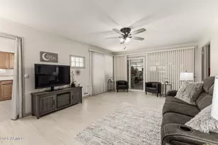 9227 W Meadow Hills Dr, Sun City, AZ 85351 - Photo 4