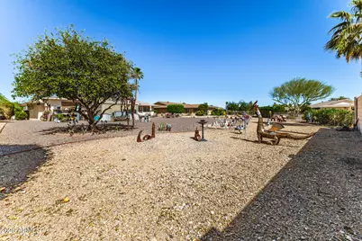 9227 W Meadow Hills Drive, Sun City, AZ 85351 - Photo 22