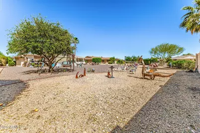9227 W Meadow Hills Drive, Sun City, AZ 85351 - Photo 28