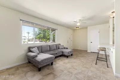 11035 W Oakmont Drive, Sun City, AZ 85351 - Photo 6