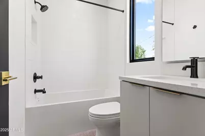 1538 W Wagon Wheel Drive, Phoenix, AZ 85021 - Photo 22