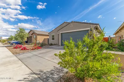 17359 W Sunnyslope Lane, Waddell, AZ 85355 - Photo 4