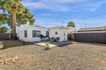 2126 N 25th Place, Phoenix, AZ 85008 - Photo 20