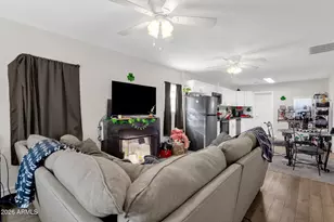 2126 North 25th Pl, Phoenix, AZ 85008 - Photo 6