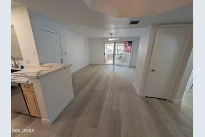 1880 E Morten Avenue #101, Phoenix, AZ 85020 - Photo 12