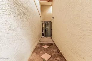 2511 W Willow Ave, Phoenix, AZ 85029 - Photo 18