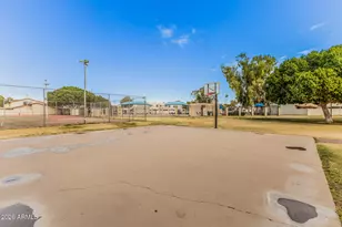 2511 W Willow Ave, Phoenix, AZ 85029 - Photo 22