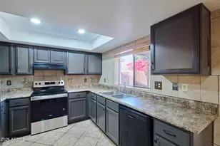 1516 E Fremont Rd, Phoenix, AZ 85042 - Photo 8