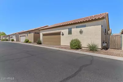 4636 E Maplewood Street, Gilbert, AZ 85297 - Photo 16