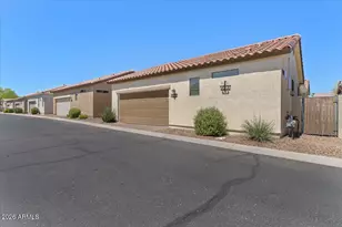 4636 E Maplewood St, Gilbert, AZ 85297 - Photo 16