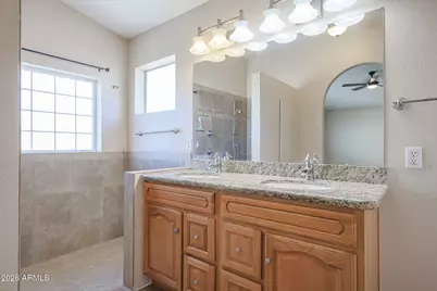 12759 N 86th Lane, Peoria, AZ 85381 - Photo 18
