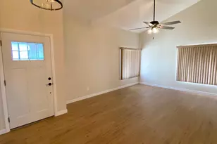 2416 W Caribbean Ln, Phoenix, AZ 85023 - Photo 4