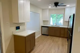 2416 W Caribbean Ln, Phoenix, AZ 85023 - Photo 6