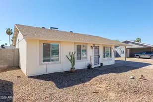 1527 W Alamo Dr, Chandler, AZ 85224 - Photo 1