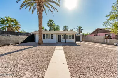 830 S Greenleaf Lane, Avondale, AZ 85323 - Photo 2