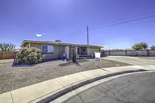 4023 E Clovis Cir, Mesa, AZ 85206 - Photo 2