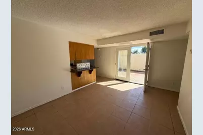 8101 N 31st Drive, Phoenix, AZ 85051 - Photo 4